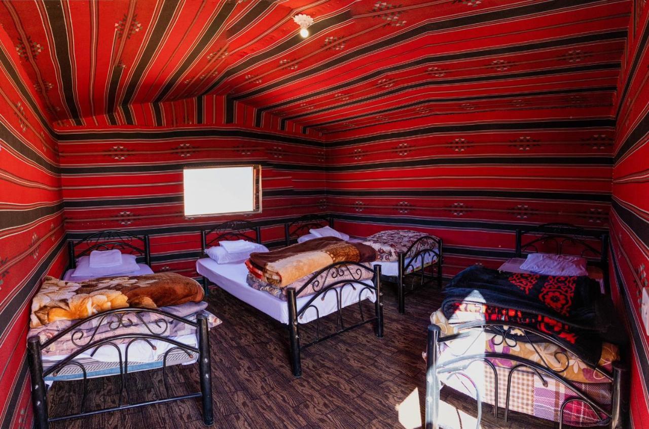 Wadi Rum Meteorite Camp Luaran gambar